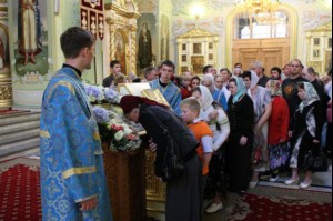 Всенощное бдение в Покровском храме Саратова