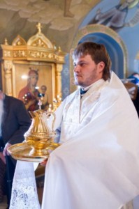 Божественная литургия в Свято-Троицком соборе Саратова