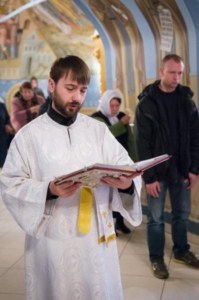 Крещальная Литургия в Свято-Троицком соборе Саратова