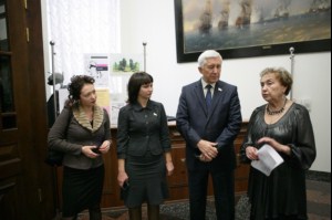Владыка Лонгин принял участие в презентации выставки «Династия Романовых в портретах и реликвиях»