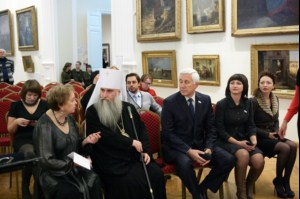 Владыка Лонгин принял участие в презентации выставки «Династия Романовых в портретах и реликвиях»