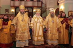 Митрополит Лонгин принял участие в торжествах по случаю 70-летия Митрополита Симбирского и Новоспасского Прокла
