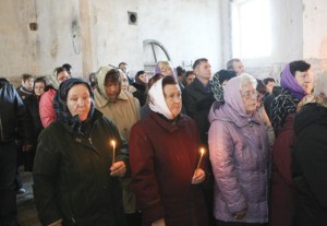 Божественная литургия в Покровском храме с.Сокур Татищевского района