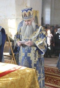 Божественная литургия в Покровском храме с.Сокур Татищевского района