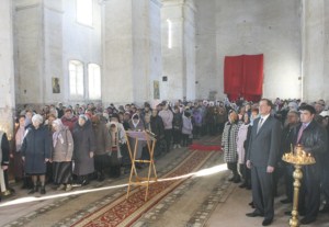 Божественная литургия в Покровском храме с.Сокур Татищевского района