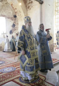 Божественная литургия в Покровском храме с.Сокур Татищевского района