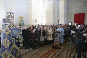 Божественная литургия в Покровском храме с.Сокур Татищевского района