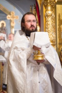 Крещальная Литургия в Свято-Троицком соборе Саратова