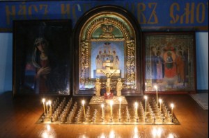Всенощное бдение в Духосошественском кафедральном соборе Саратова