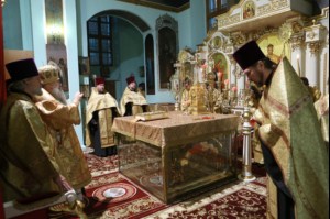 Всенощное бдение в Духосошественском кафедральном соборе Саратова