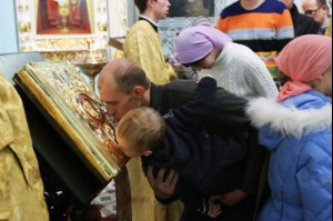Всенощное бдение в Духосошественском кафедральном соборе Саратова