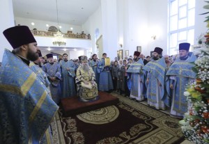 Божественная литургия в храме в честь Казанской иконы Божией Матери Саратова
