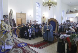 Божественная литургия в храме в честь Казанской иконы Божией Матери Саратова