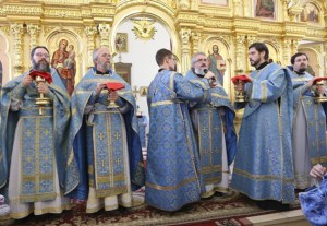Божественная литургия в храме в честь Казанской иконы Божией Матери Саратова