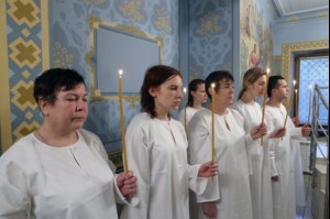 Крещальная литургия в Свято-Троицком соборе Саратова
