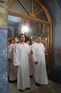 Крещальная литургия в Свято-Троицком соборе Саратова