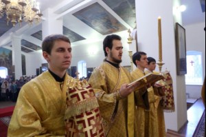 Божественная литургия в храме в честь Покрова Божией Матери г.Покровска (Энгельса)
