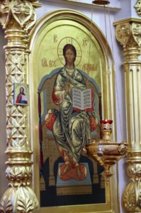 Божественная литургия в храме в честь Покрова Божией Матери г.Покровска (Энгельса)