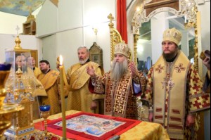 Божественная литургия в храме в честь Покрова Божией Матери г.Покровска (Энгельса)