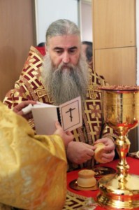 Божественная литургия в храме в честь Покрова Божией Матери г.Покровска (Энгельса)