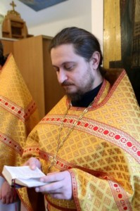 Божественная литургия в храме в честь Покрова Божией Матери г.Покровска (Энгельса)
