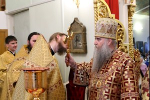 Божественная литургия в храме в честь Покрова Божией Матери г.Покровска (Энгельса)