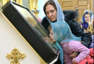 Божественная литургия в храме в честь Покрова Божией Матери г.Покровска (Энгельса)