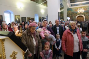 Божественная литургия в храме в честь Покрова Божией Матери г.Покровска (Энгельса)