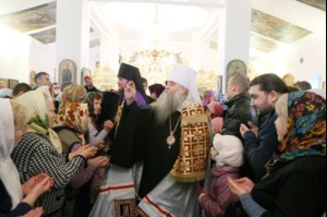 Божественная литургия в храме в честь Покрова Божией Матери г.Покровска (Энгельса)