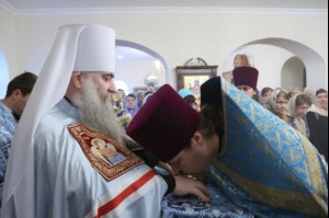 Божественная литургия в храме в честь иконы Божией Матери «Скоропослушница» пос. Шиханы-1