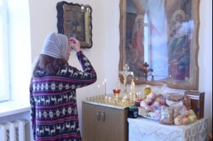 Божественная литургия в храме в честь иконы Божией Матери «Скоропослушница» пос. Шиханы-1