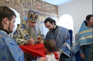 Божественная литургия в храме в честь иконы Божией Матери «Скоропослушница» пос. Шиханы-1