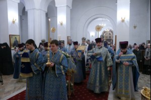 Божественная литургия в Свято-Алексиевском женском монастыре Саратова