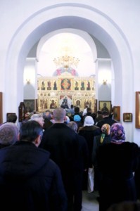 Божественная литургия в Свято-Алексиевском женском монастыре Саратова