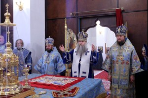 Божественная литургия в Свято-Алексиевском женском монастыре Саратова