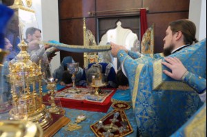 Божественная литургия в Свято-Алексиевском женском монастыре Саратова
