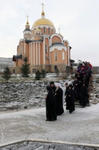 Божественная литургия в Свято-Алексиевском женском монастыре Саратова