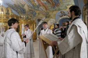 Крещальная Литургия в Свято-Троицком соборе г.Саратова