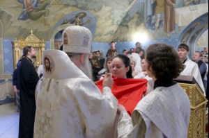 Крещальная литургия в Свято-Троицком соборе Саратова