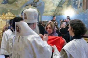 Крещальная литургия в Свято-Троицком соборе Саратова