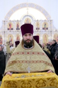 Первая Божественная литургия в Петропавловском храме Аткарска