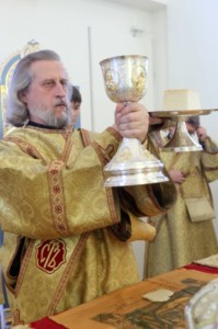 Первая Божественная литургия в Петропавловском храме Аткарска