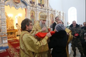 Первая Божественная литургия в Петропавловском храме Аткарска