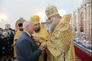 Первая Божественная литургия в Петропавловском храме Аткарска
