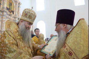 Первая Божественная литургия в Петропавловском храме Аткарска