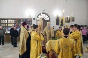 Всенощное бдение в храме в честь Благовещения Пресвятой Богородицы Вольска