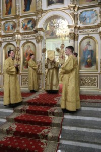 Всенощное бдение в Покровском храме города Саратова