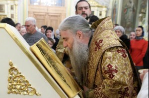 Всенощное бдение в Покровском храме города Саратова