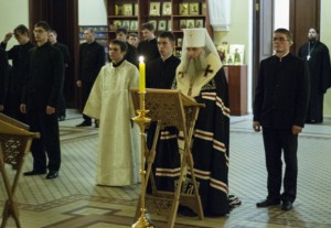 Вечернее богослужение в храме во имя святого апостола и евангелиста Иоанна Богослова при СПДС