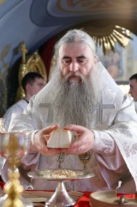 Царские часы, Изобразительны, Великая вечерня и Крещальная литургия в Свято-Троицком соборе Саратова